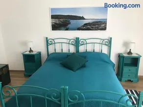 Casina Elio - Charming Villa with Private Garden & Parking - Image 2