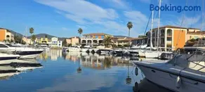 Apartment with garden at the foot of the harbor - Image 2