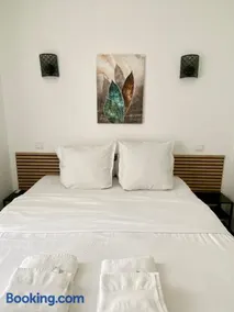 Maison le Bac Apartments - Image 2