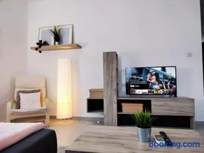 LA88 Sweet Home - Image 2