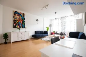 Stylisches Kaßberg-Apartment mit 2 Schlafzimmer 2 Bäder - Image 4