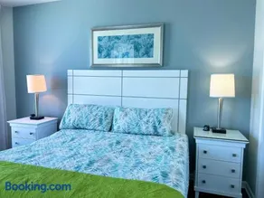 Penthouse Amazing Gulf Views Walk Beach or Shuttle Suite sleeps 6 - Image 5