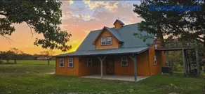 The Paddock House at Dark Horse Farms - Image 1