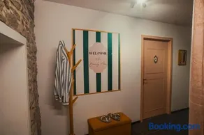 Le Beverly Moon - Private Pool & Spa - Image 2
