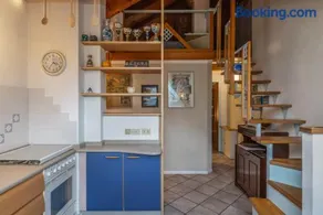 Romantic Hideaway with Mountain View and Hiking Trails - Image 2