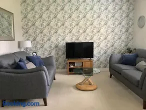 Hedgefield House Flat 34 - Image 1
