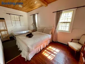 Kolmar House Residence - Historic Harrow - Image 2