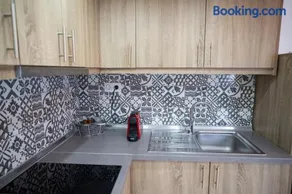 Filippou Luxury Apartments - Image 3