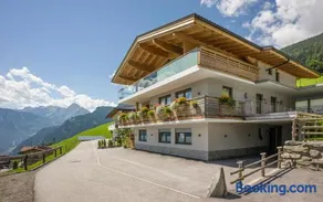 Alpenchalet Zillertal - Image 1