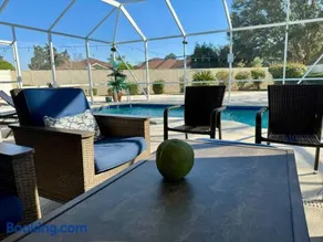 Coconut Courtyard, Tiki Hot Tub, Private Pool & Courtyard Retreat - Image 5