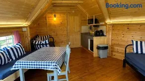 Holly Tree Glamping Cabins - Image 4