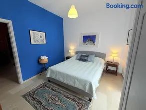 Art & Motion Union - Guest Room 4 - Image 1