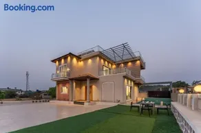Luxe Stay's SHUBH VILLA 5BHK ENTIRE VILLA WITH PRIVATE POOL & BATHTUB - Image 5