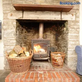Llynhillyn Cottage - Image 3