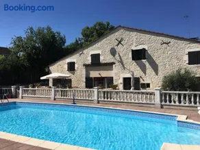 LES GRANGES - Image 2