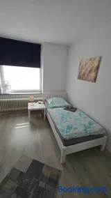 Gemütliche Altbauwohnungen mit Einzelzimmern und Parkplatz direkt am Haus! - Image 4