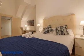 Konporte, Vivienda Turística Renovada con Wifi y Garaje - Image 1