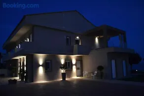 Aquarius House - Image 2