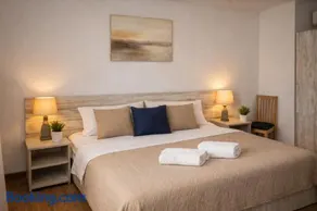 Casa Elis Piscina, Jacuzzy , Sauna, Ciubar - Image 2