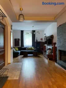 Przestronny Apartament w Centrum - Image 1