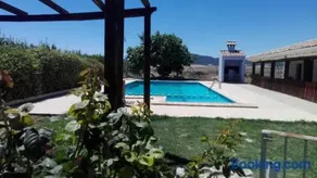 Spaziosa casa totalmente attrezzata con terrazza, barbecue e piscina | Vista sul giardino | Perfetta per il lavoro da remoto - Image 1