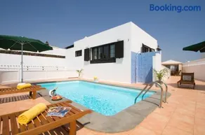 Grand Villa Famara Puerto del Carmen - Image 2