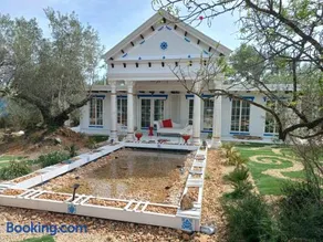 Art Villa Claudia - Image 2