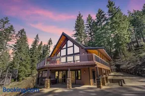 Crestview Lodge - Image 1