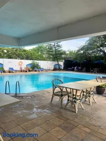 Sunrise Apartments - Image 5
