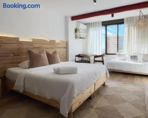 A paradise with sea views - Image 5