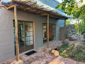 Eloff Guest House and Gallery - Image 3