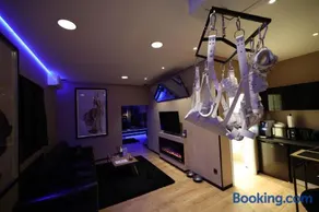Residenz-Bdsm-Apartment - Image 3