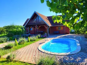 Vila Mellis - Image 1