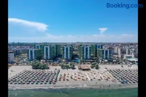 Alezzi Beach Resort LUXURY Apartment Pool& Spa-MAMAIA NORD - Image 3