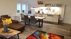 Appartamento con griglia e giardino | Vista sulla montagna - Image 1