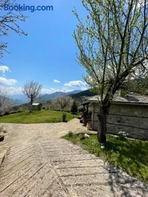 Παραδοσιακή πέτρινη κατοικία στην Βλάχα Ελάτης - Image 3