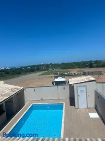 Casa com piscina, hidromassagem e vista para o mar - Image 3