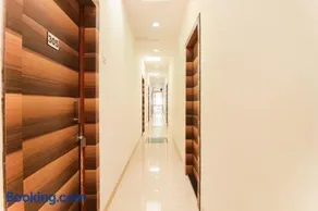 Hotel O Unique Inn - Image 2