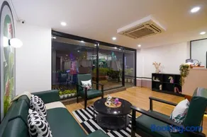 Olive Hotel Gurugram Sector 57 by Embassy group - Image 4