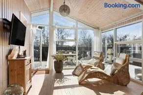 2 Bedroom Ocean Front Home In Frederikshavn - Image 4