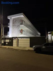Apartamento no centro, acomoda até 4 pessoas - Image 3