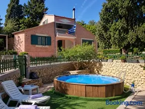 Anna's Traditional Villa, Pool & Hiking Trail - Image 2