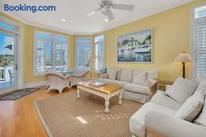 9 Coast - Bellringer Cottage - Image 4