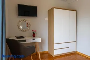 Laki's Place - Image 3