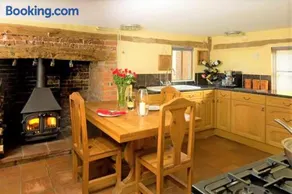Oak Cottage - Image 5