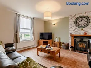 4 Bed in Norwich oc-91480 - Image 2