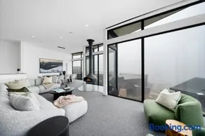 Luxury KH Chalet - Image 3