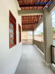 Apartamento de 3 quartos no primeiro andar - Image 5