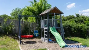 Family House with private pool - Image 5