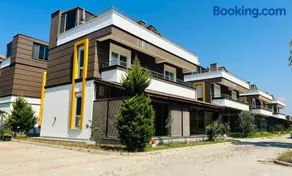 Detached Villa In A Seafront Boutıque Complex In Dikili - Image 1